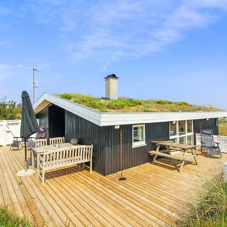 Holiday home Scarlett Blavand