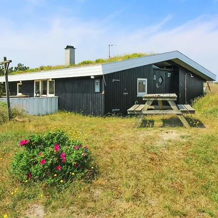 Holiday home Scarlett Blavand