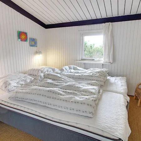 Holiday home Scarlett Blavand