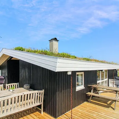 Scarlett - 300m From The Sea By Interhome Feriehus